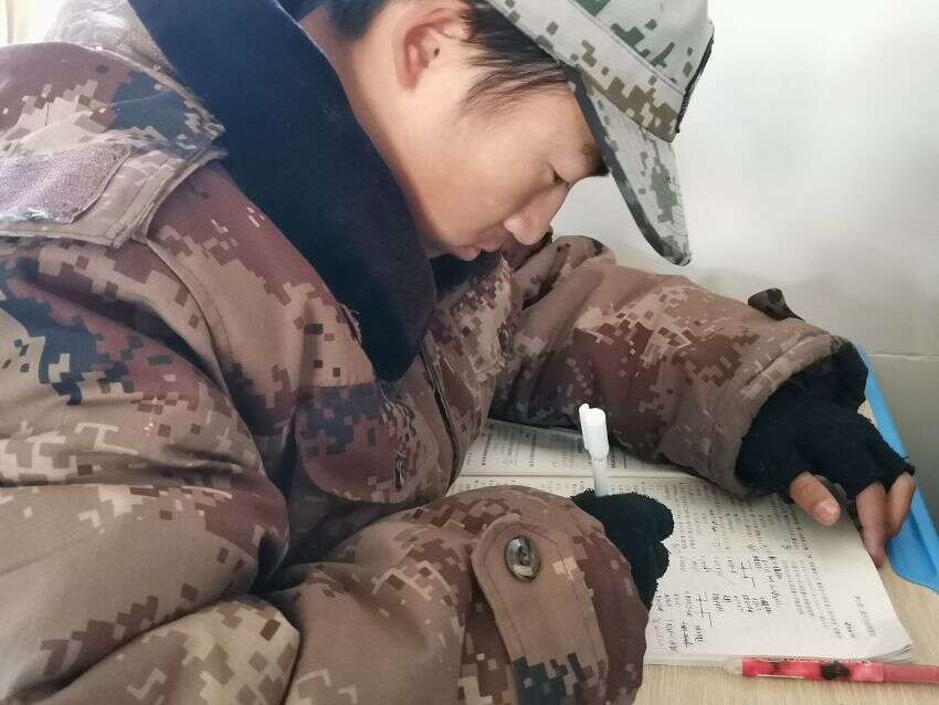 不愿上学的孩子怎么办 家长该如何处理(图1)